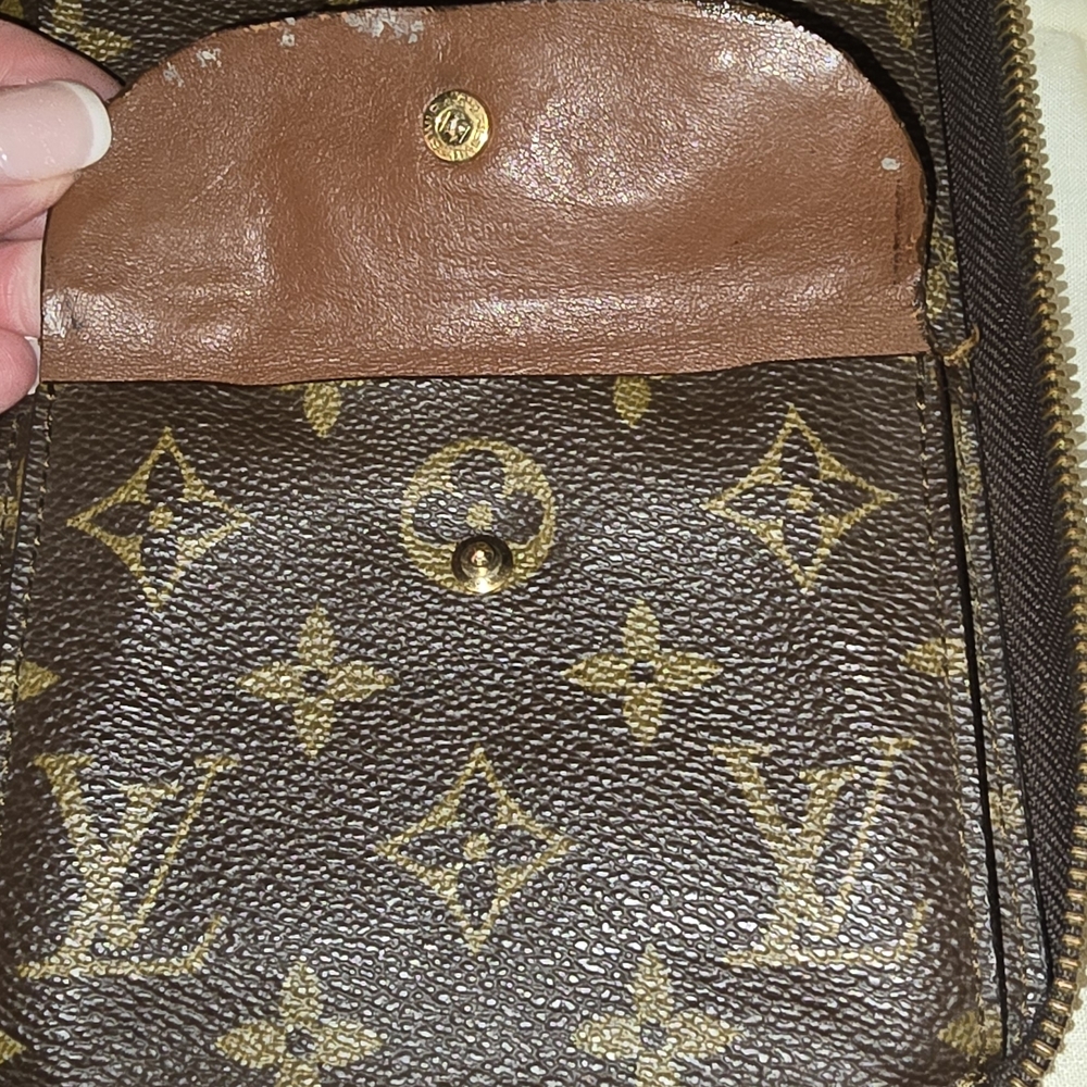 Louis Vuitton Monogram Brown Men's Bag - Picture 8 of 15